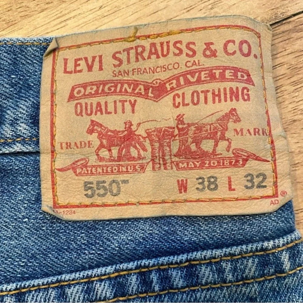 Levi’s 550 Relaxed‎ Fit Men’s Size W38/L32 Cotton Denim Jeans